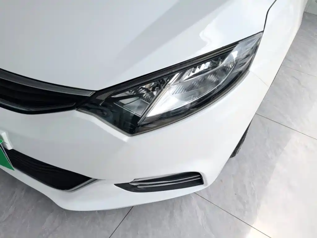 Changan Eado XT 2016 — фото 24