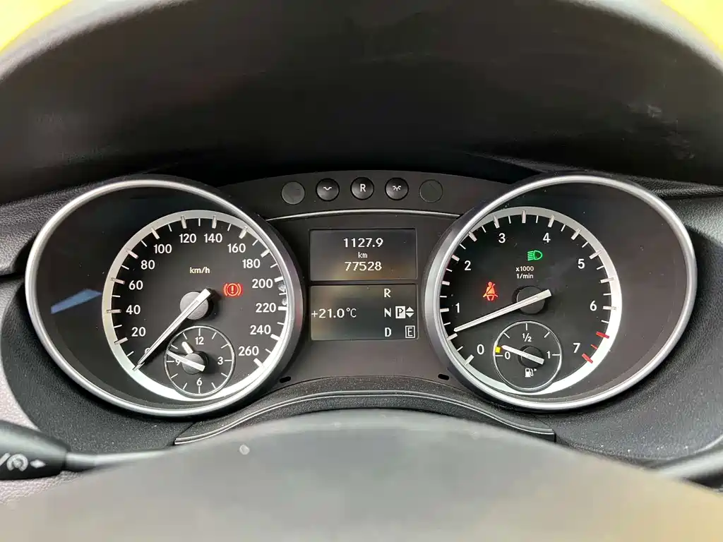 Mercedes-Benz R-Class 2017 — фото 7