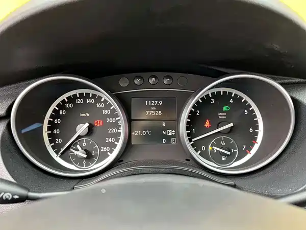 Mercedes-Benz R-Class 2017