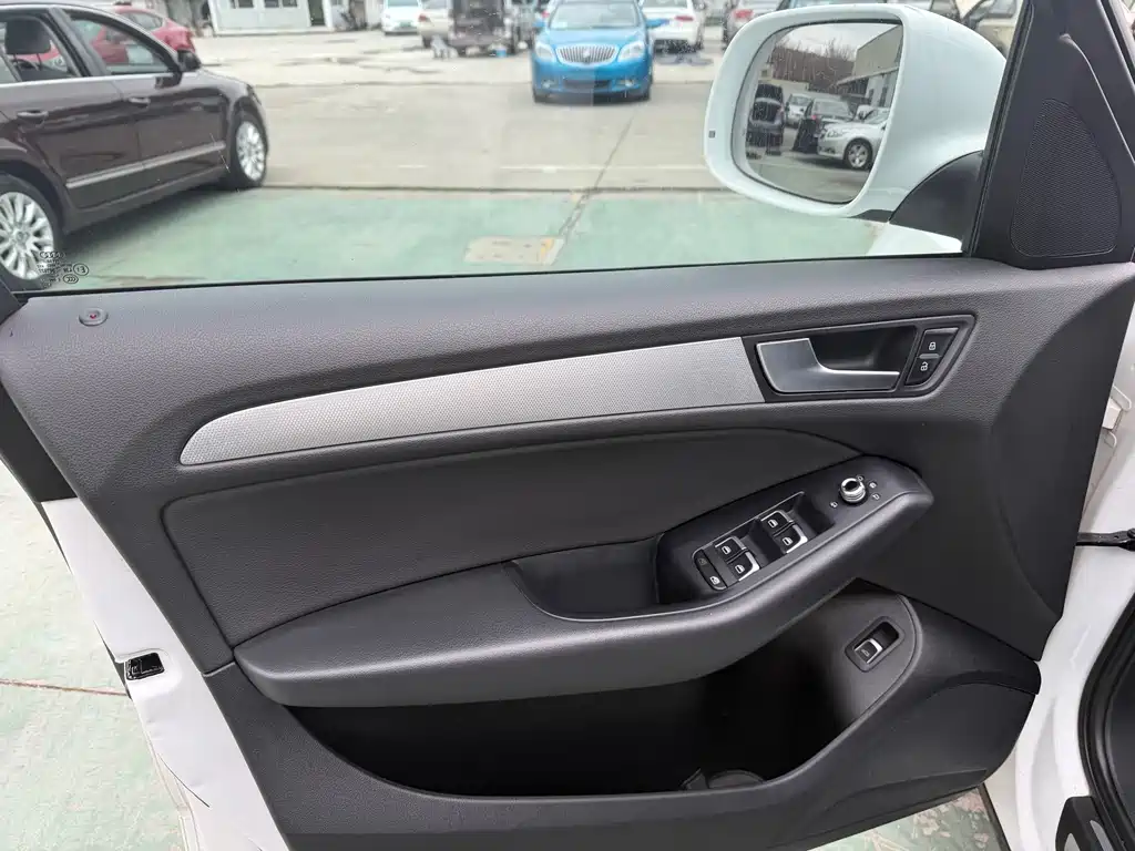 Audi Q5 2014