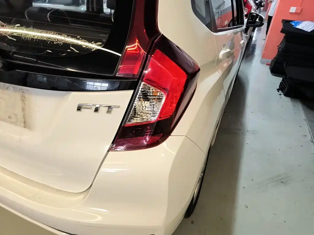 Honda Fit 2018 — фото 8