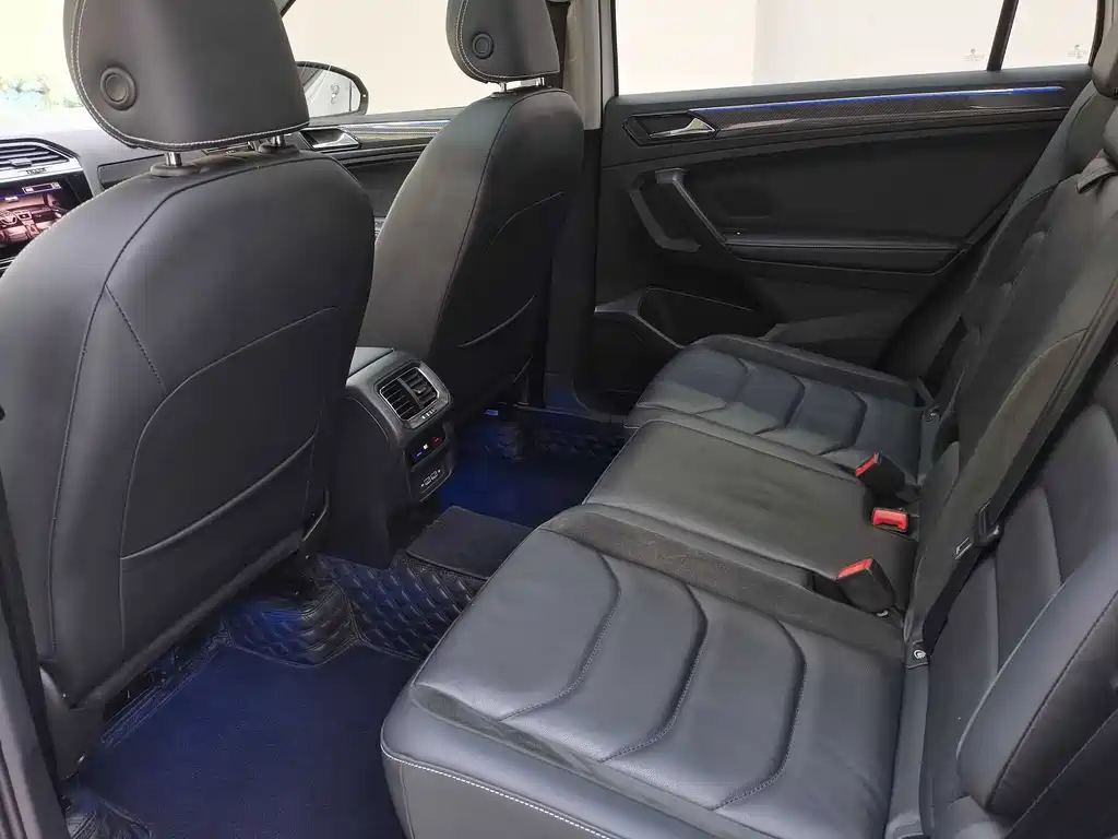 Volkswagen T-Roc 2019 — фото 16
