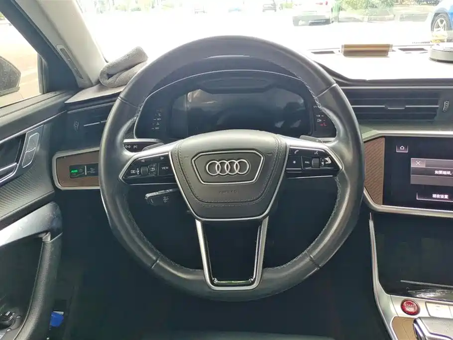 Audi A6L 2023 — фото 15