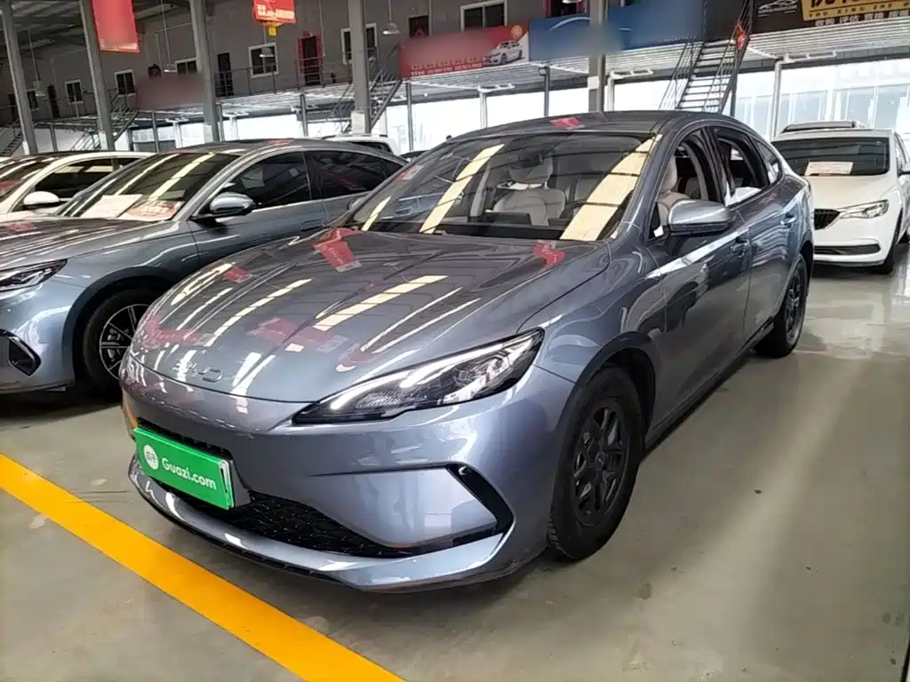 BYD Seal 05 DM-i 2025 — фото 1