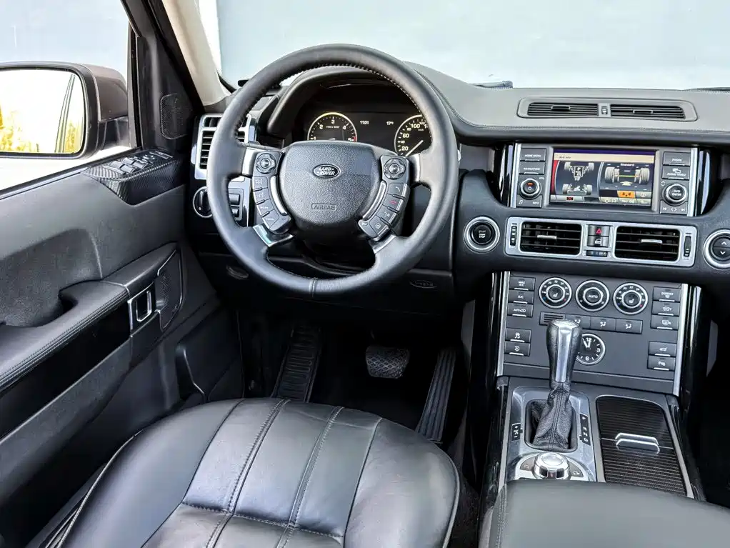 Land Rover Range Rover 2010 — фото 18