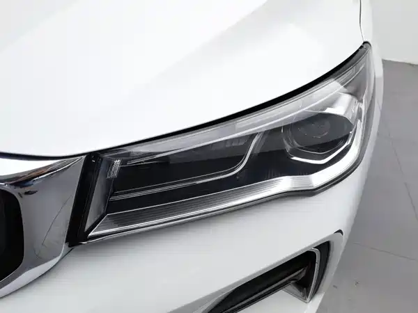 Geely Emgrand 2024