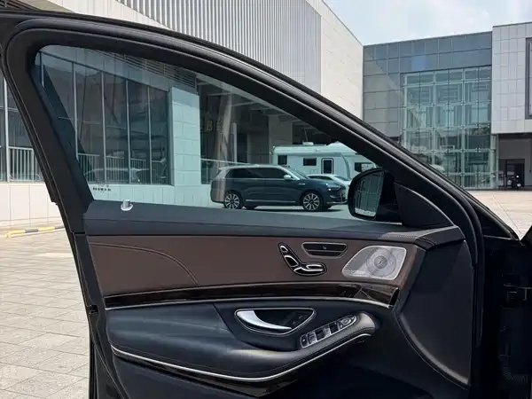 Mercedes-Benz S-Class 2019