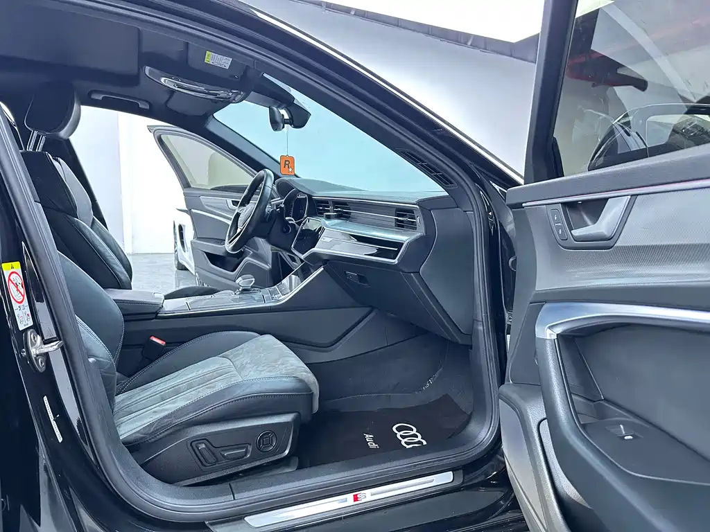 Audi A6L 2021 — фото 16