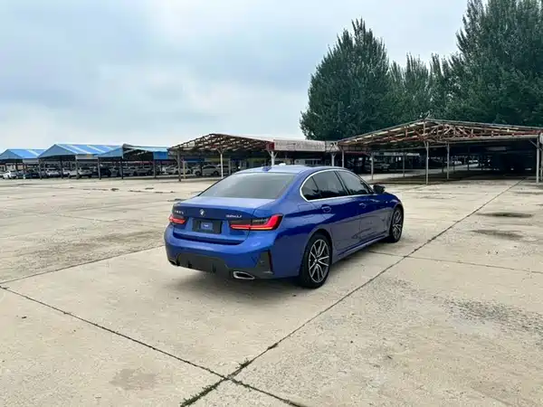 BMW 3 Series 2023