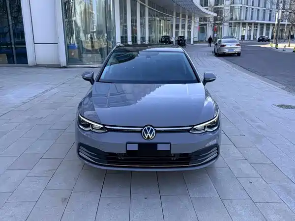 Volkswagen Golf 2024