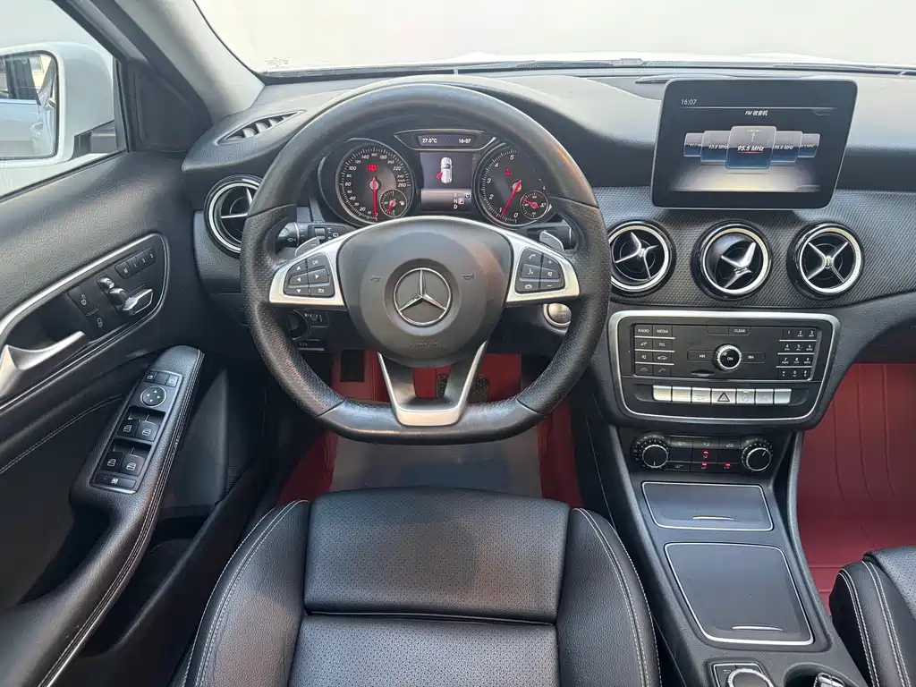 Mercedes-Benz GLA 2019 — фото 11