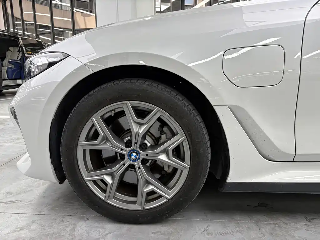 BMW i3 2023 — фото 15