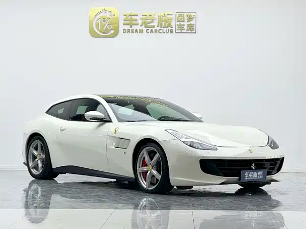 Ferrari GTC4Lusso 2019