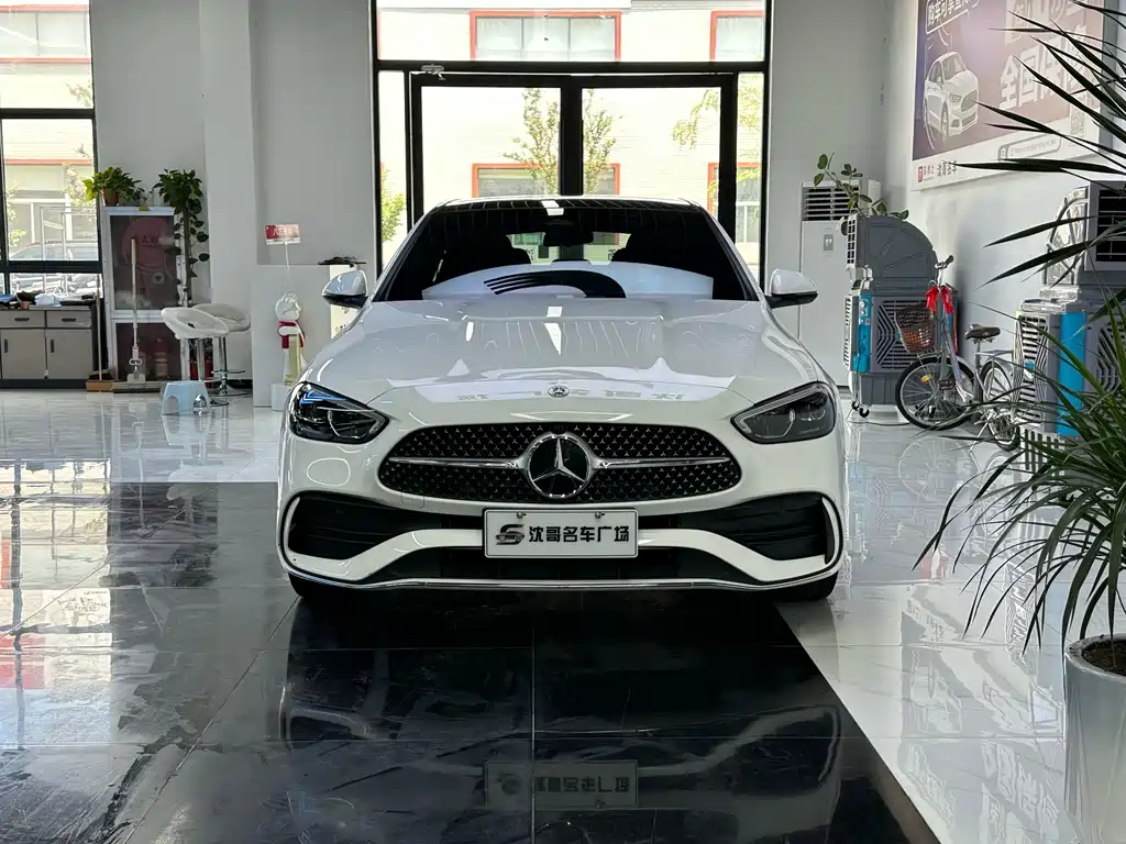 Mercedes-Benz C-Class 2023