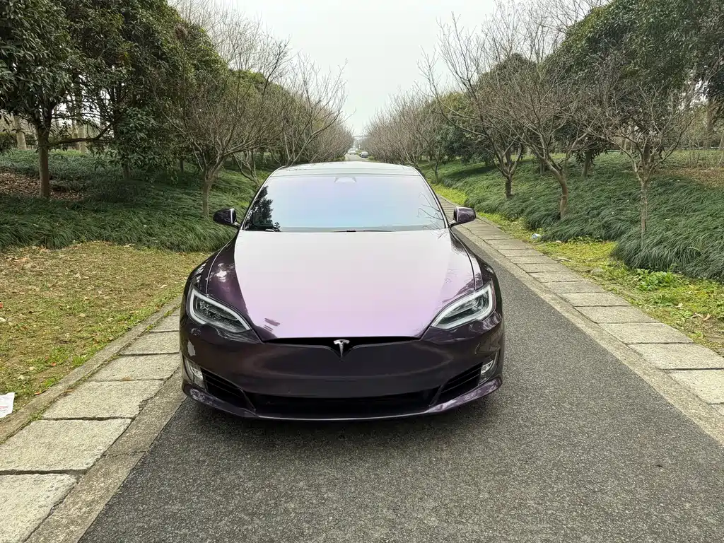 Tesla Model S 2017 — фото 2