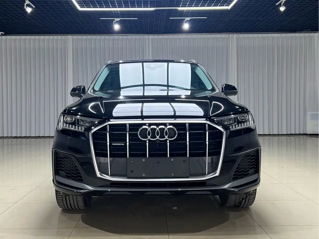 Audi Q7 2020 — фото 2