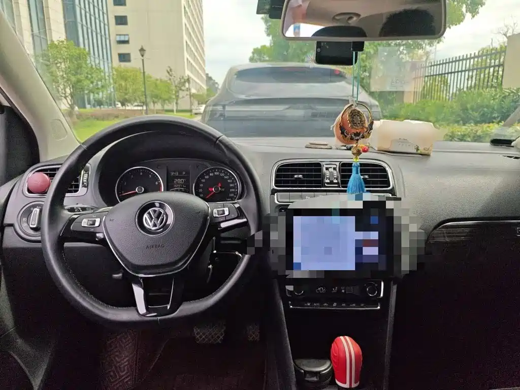 Volkswagen Polo 2015
