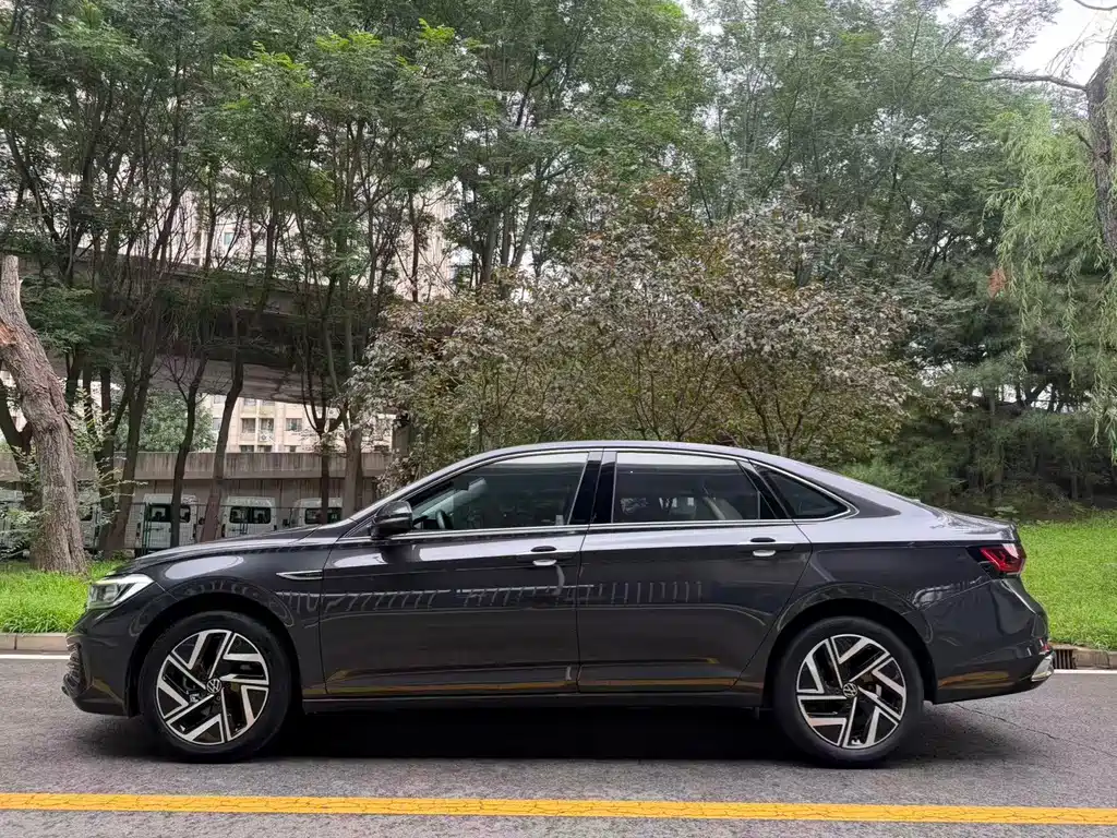 Volkswagen Sagitar 2023
