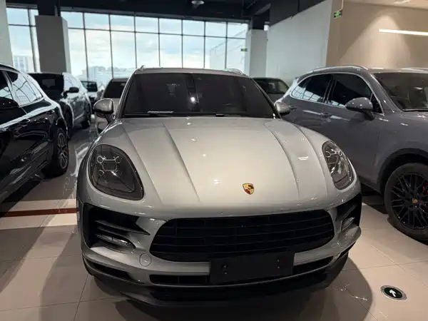 Porsche Macan 2020