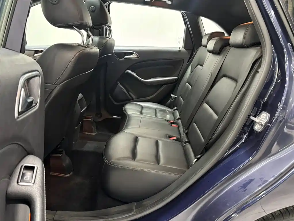 Mercedes-Benz B-Class 2018 — фото 10
