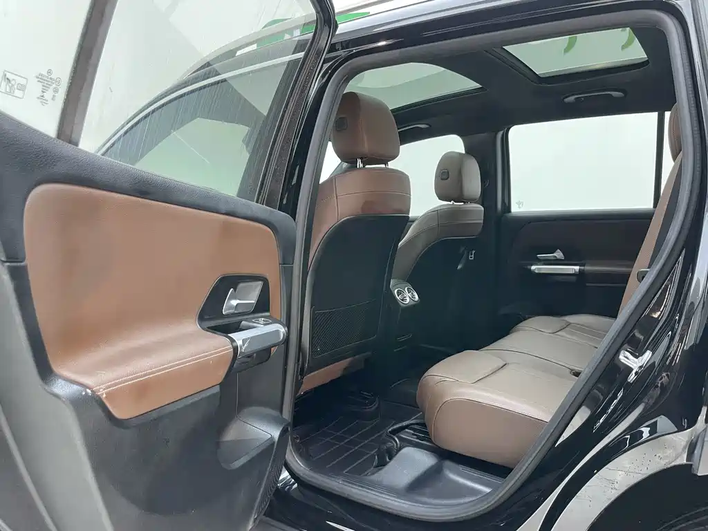 Mercedes-Benz GLB 2021 — фото 19