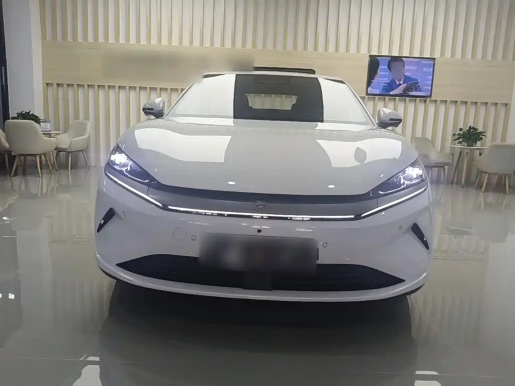 BYD Qin L 2025 — фото 3