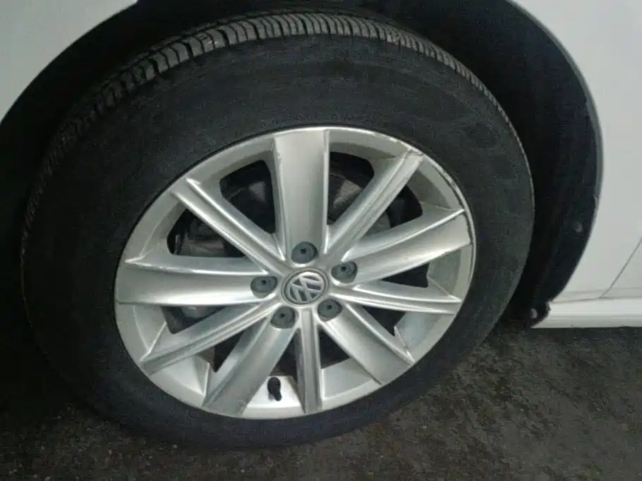 Volkswagen Polo 2016