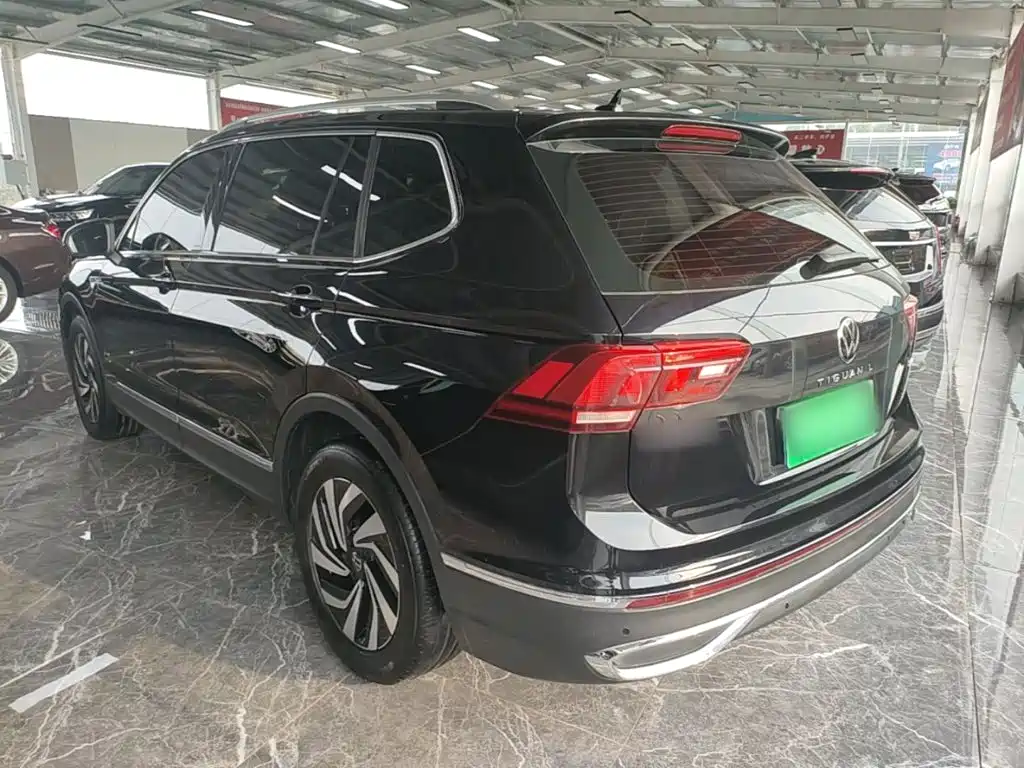 Volkswagen Tiguan L 2022
