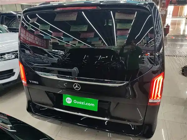 Mercedes-Benz V-Class 2021