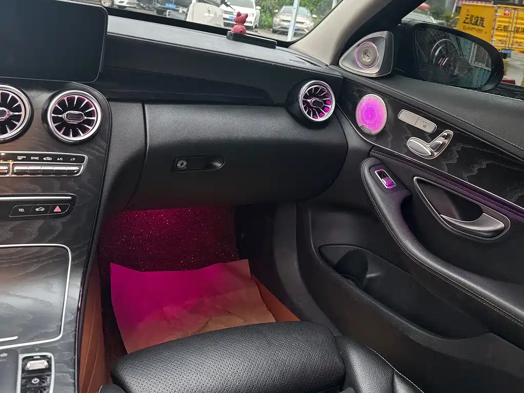 Mercedes-Benz C-Class 2019