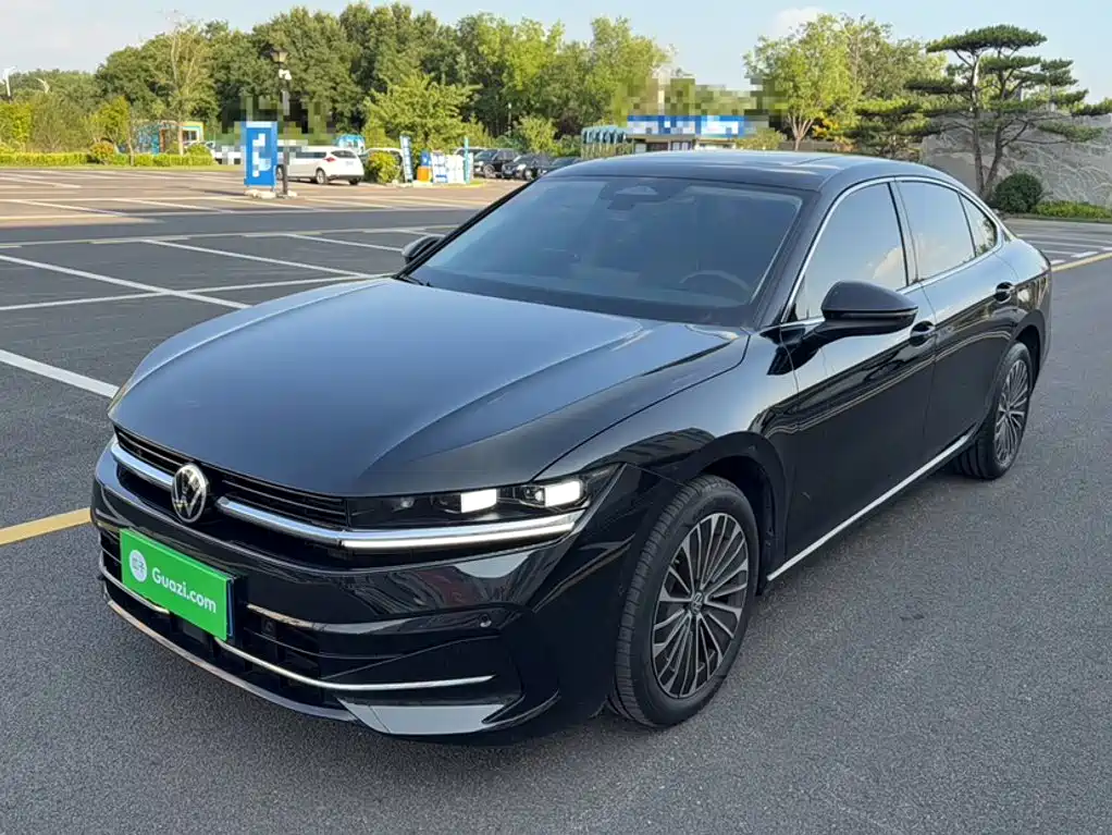 Volkswagen Magotan 2025