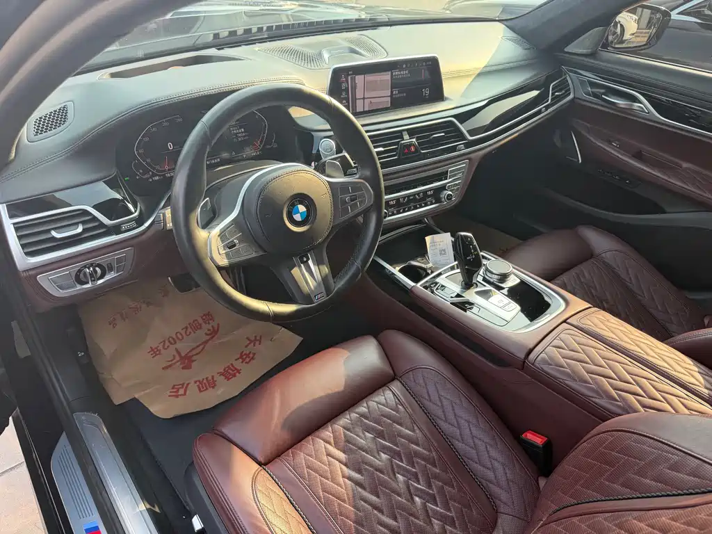 BMW 7 Series 2019 — фото 7