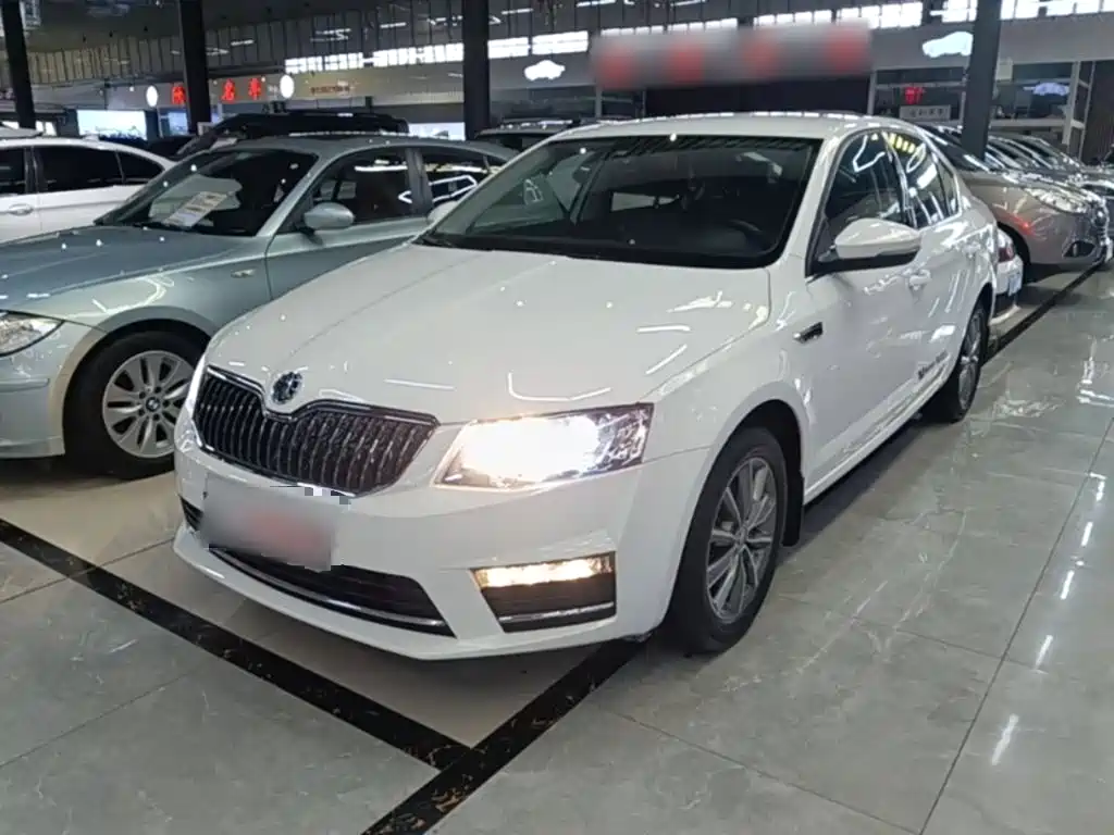 Skoda Octavia 2016 — фото 2