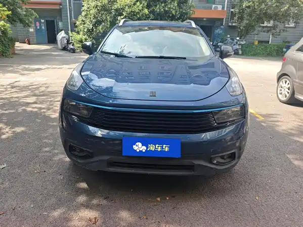 Lynk & Co 01 2019