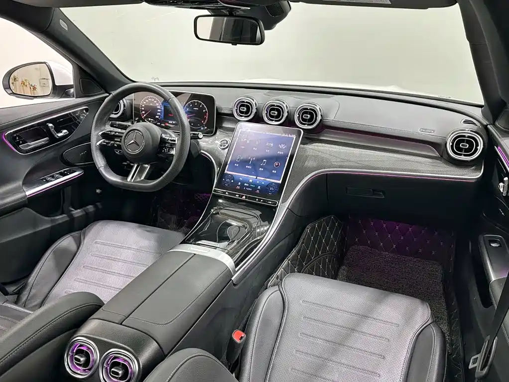 Mercedes-Benz C-Class 2024 — фото 12