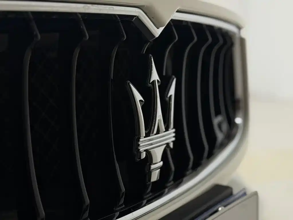 Maserati Ghibli 2016 — фото 16
