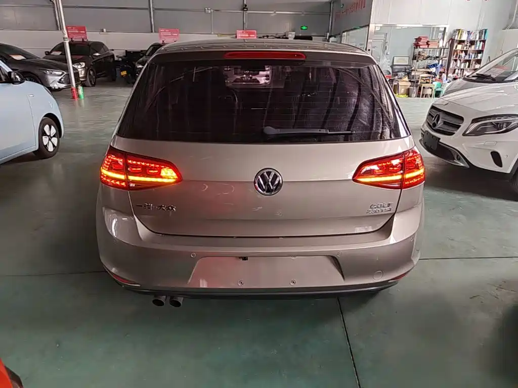 Volkswagen Golf 2016