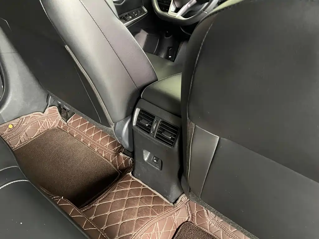 Nissan Sylphy 2022 — фото 21