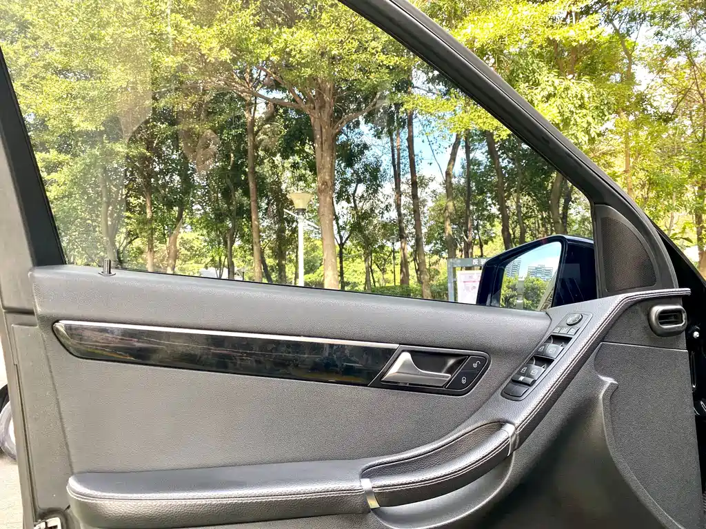 Mercedes-Benz R-Class 2017 — фото 8