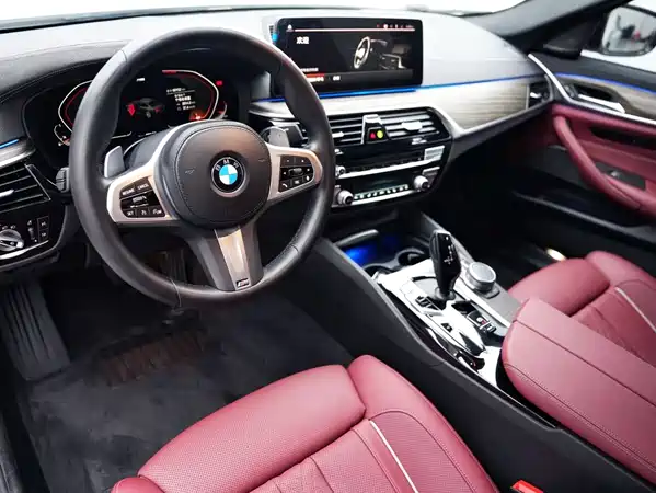 BMW 5 Series 2022