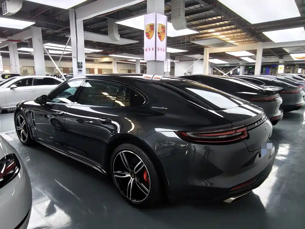 Porsche Panamera 2020 — фото 14