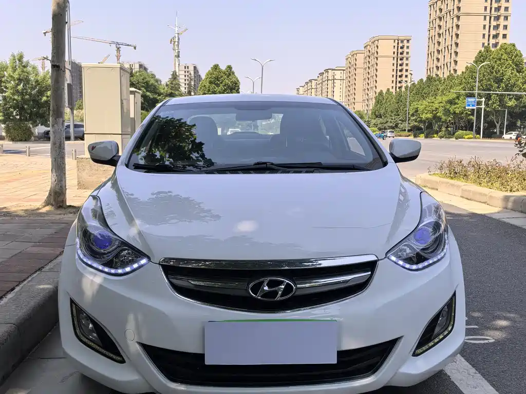 Hyundai Elantra Langdong 2015 — фото 2