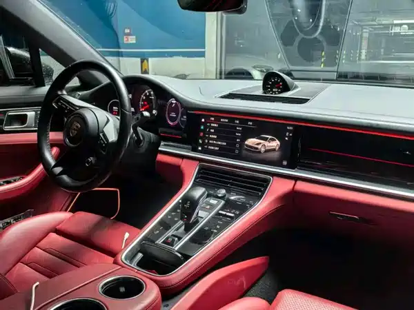 Porsche Panamera 2023