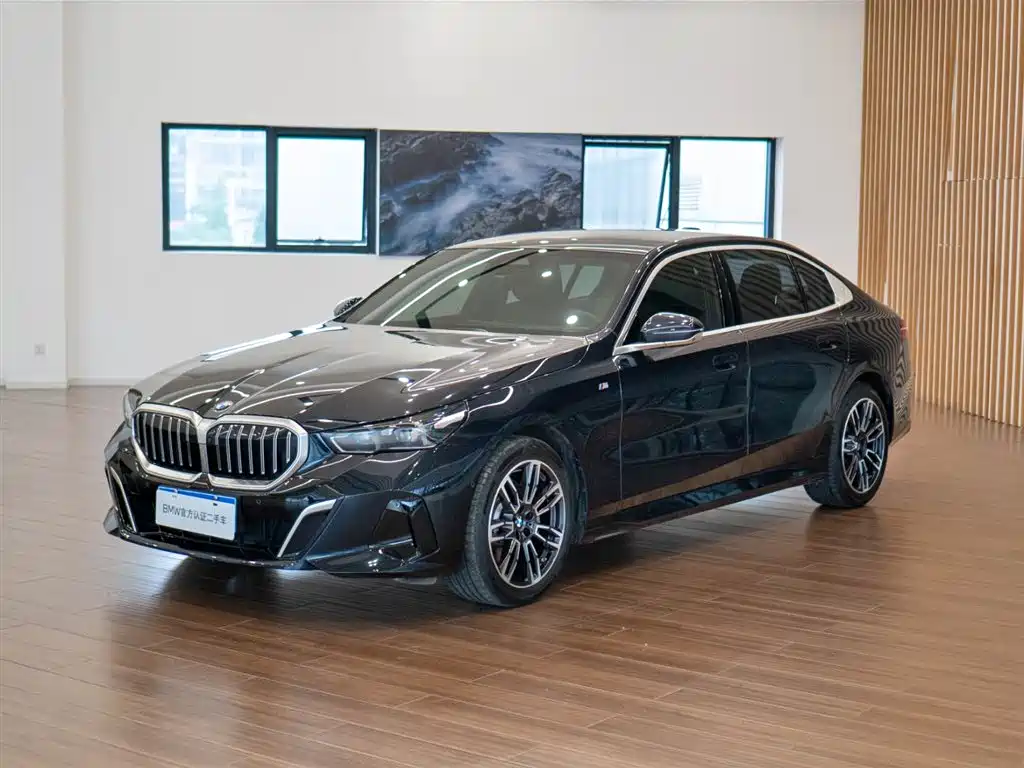 BMW 5 Series 2024