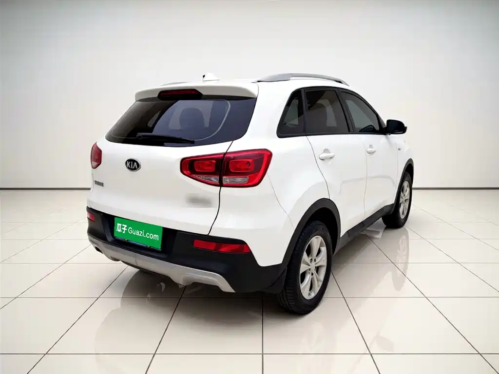 Kia KX3 2016