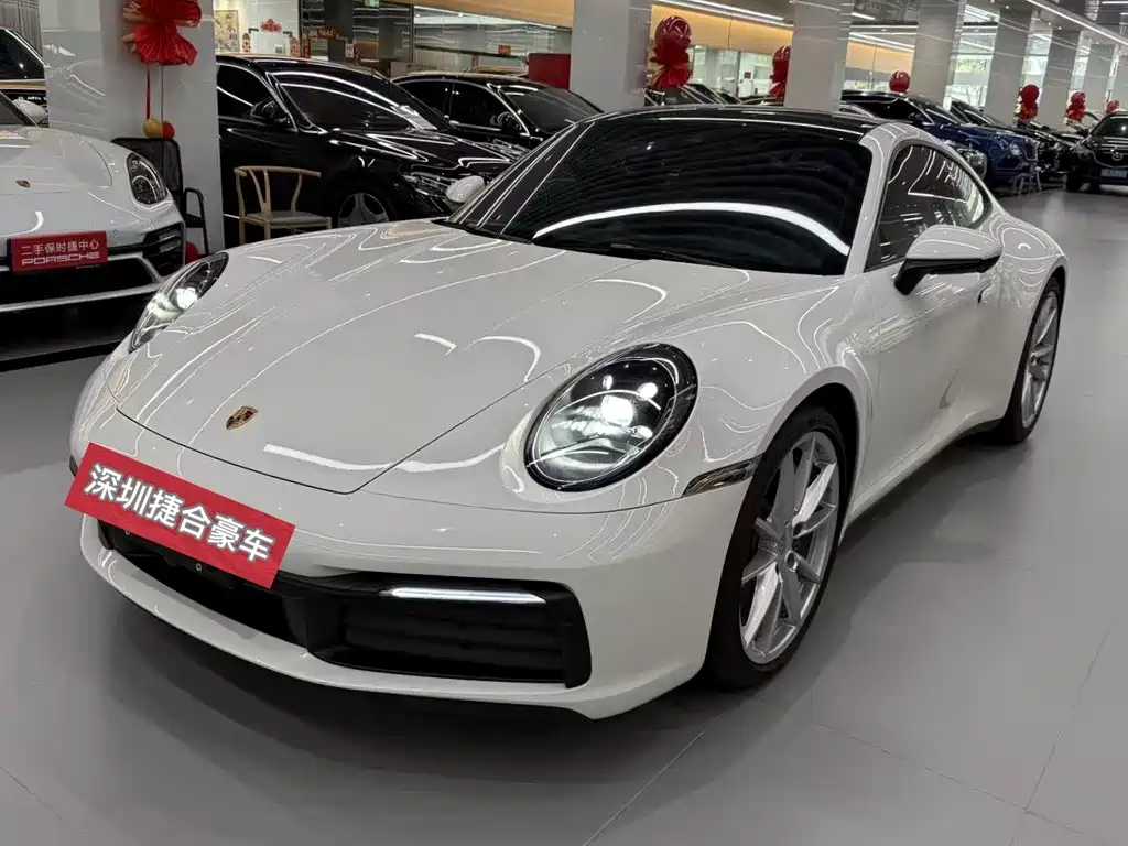 Porsche 911 2021