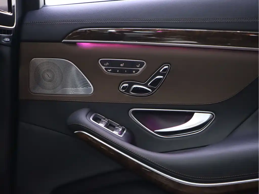 Mercedes-Benz S-Class AMG 2016 — фото 20