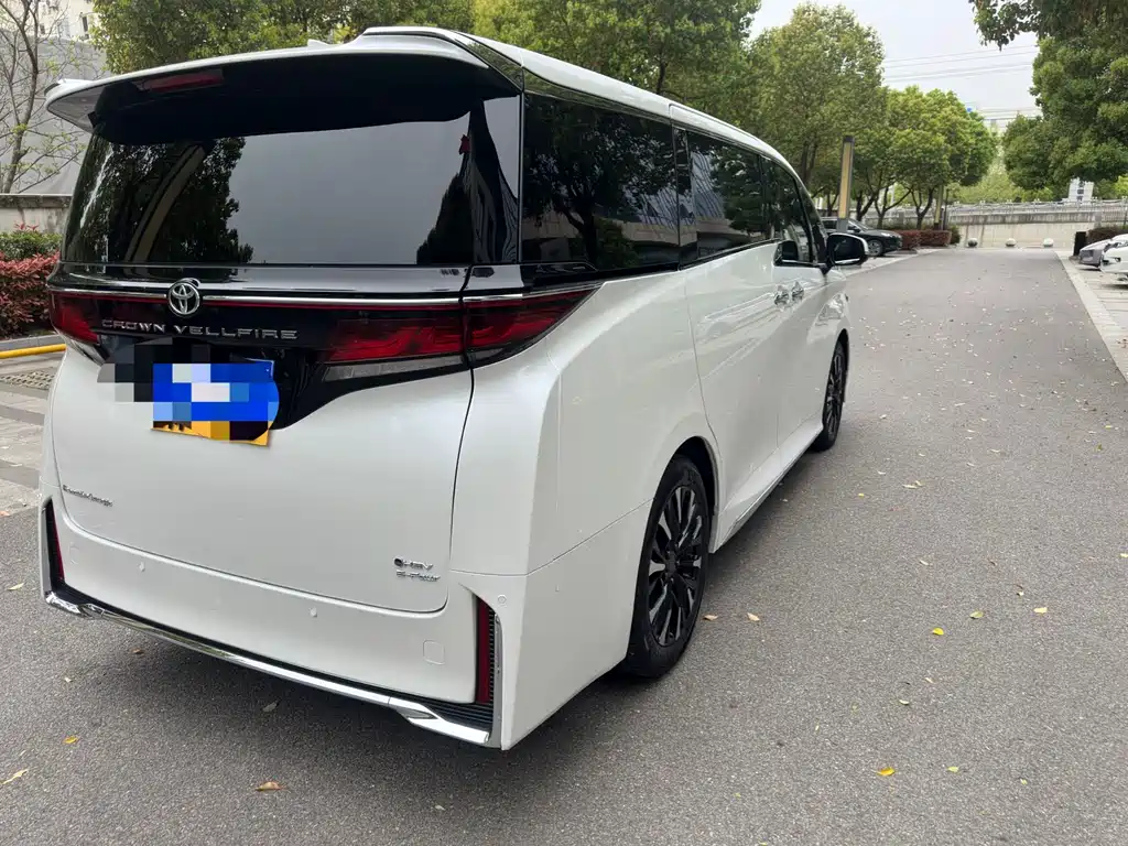 Toyota Vellfire 2024 — фото 4