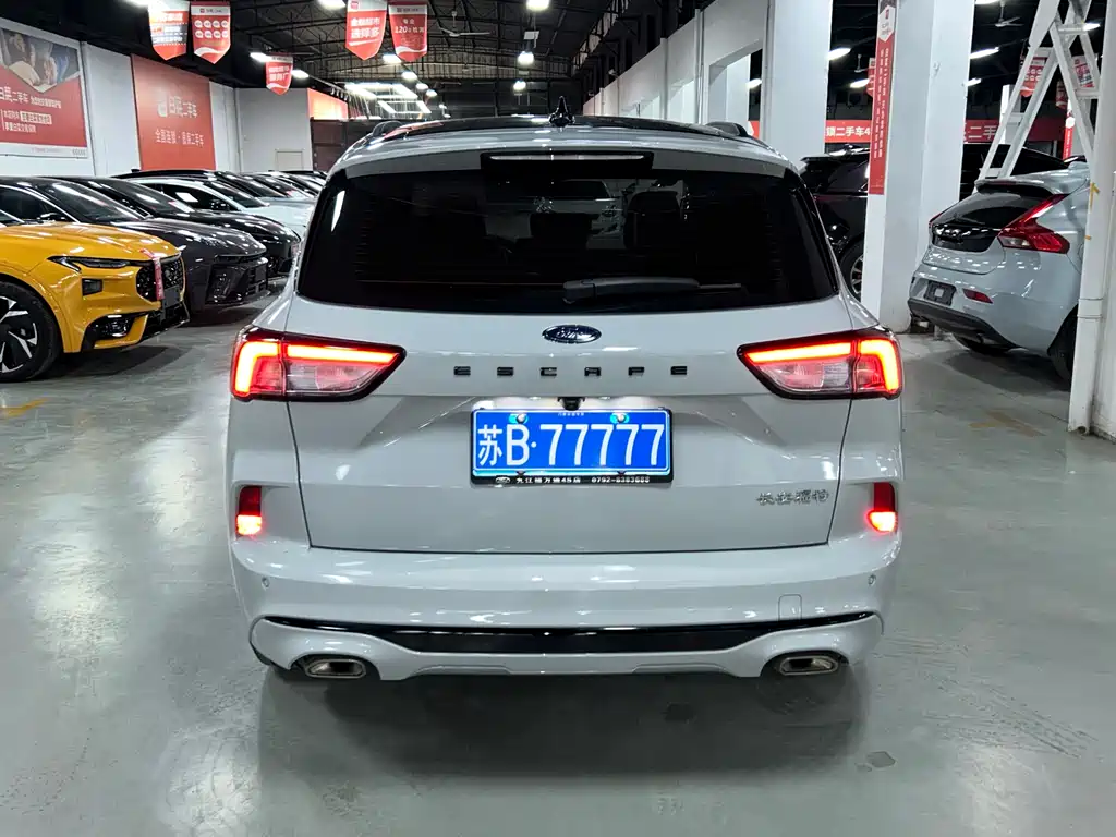 Ford Escape 2023 — фото 16