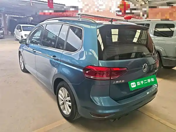 Volkswagen Touran 2016